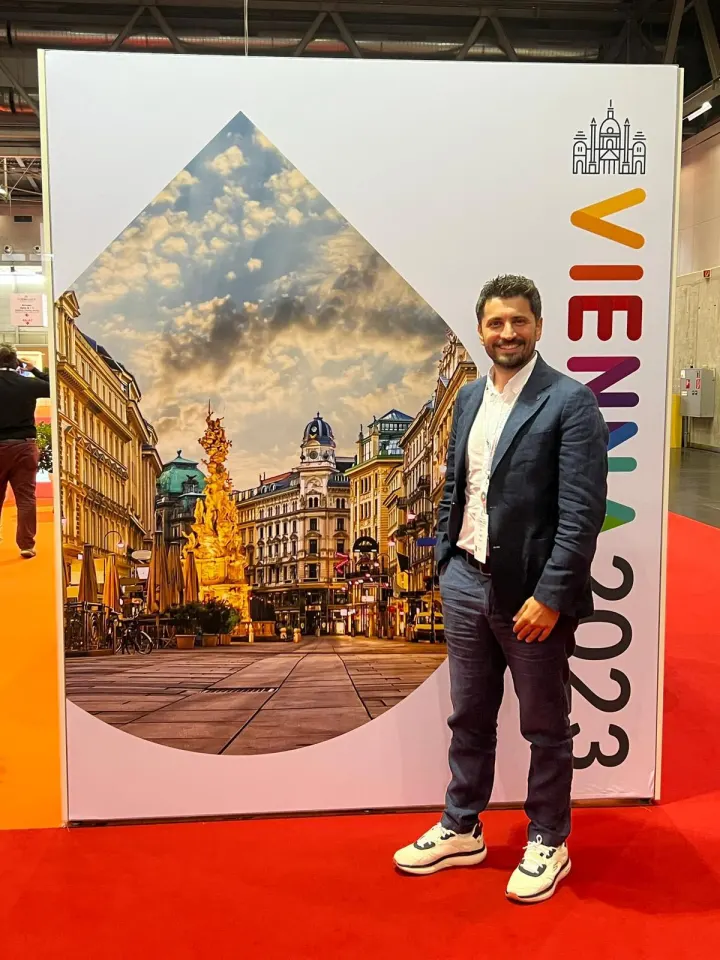 Op. Dr. Ömer Takeş bei Kongressen und Seminaren – Kongress Wien 2023